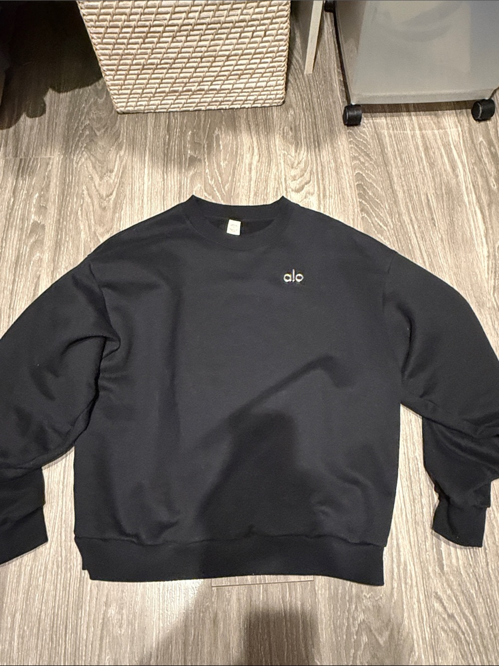 Alo Accolade Black Crewneck Sweatshirt Size Small Like New